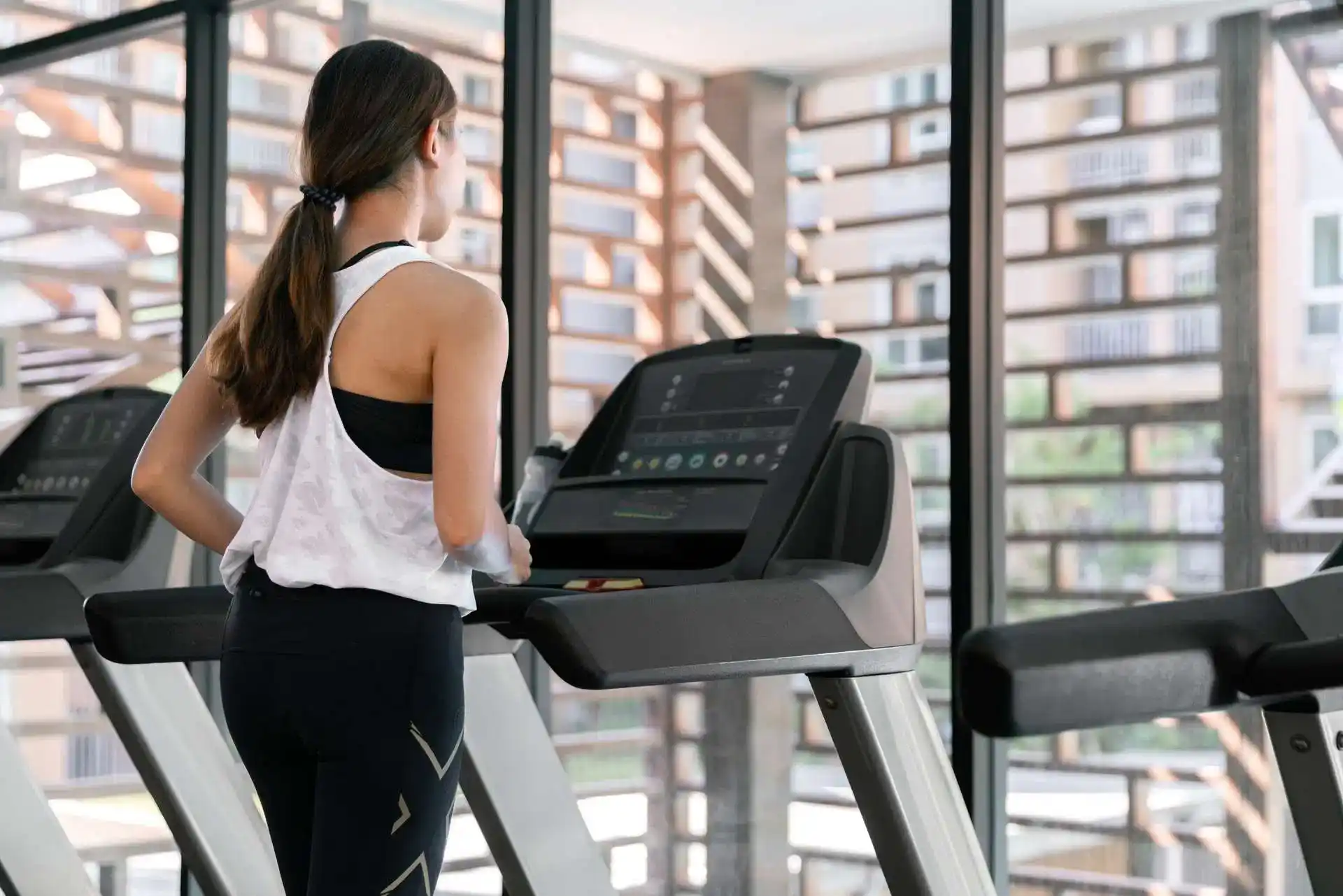 Running on a Treadmill for Beginners | Tips and Benefits 1 Average Human Running Speed