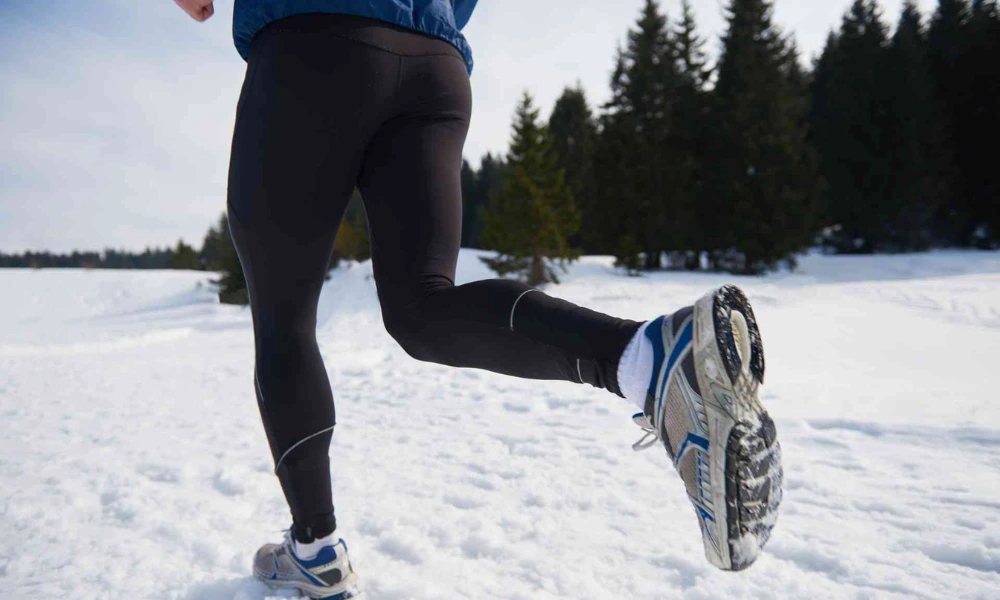 Running in Winter: 6 Essential Tips Every Runner Should Know 1 1000x6008 ezgif.com png to webp converter