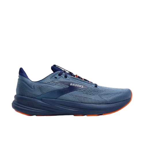 Brooks Revel 8
